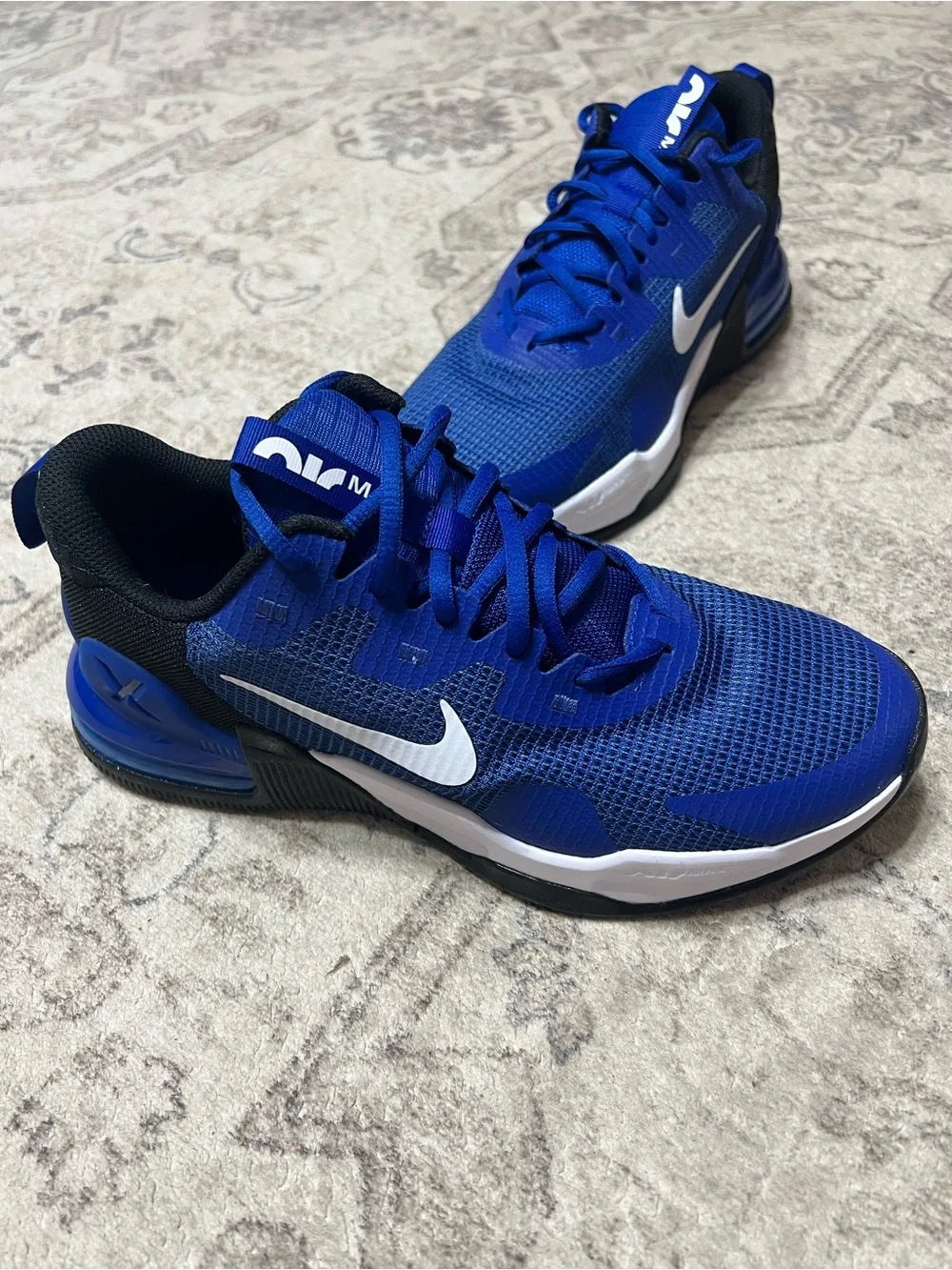 Nike new these